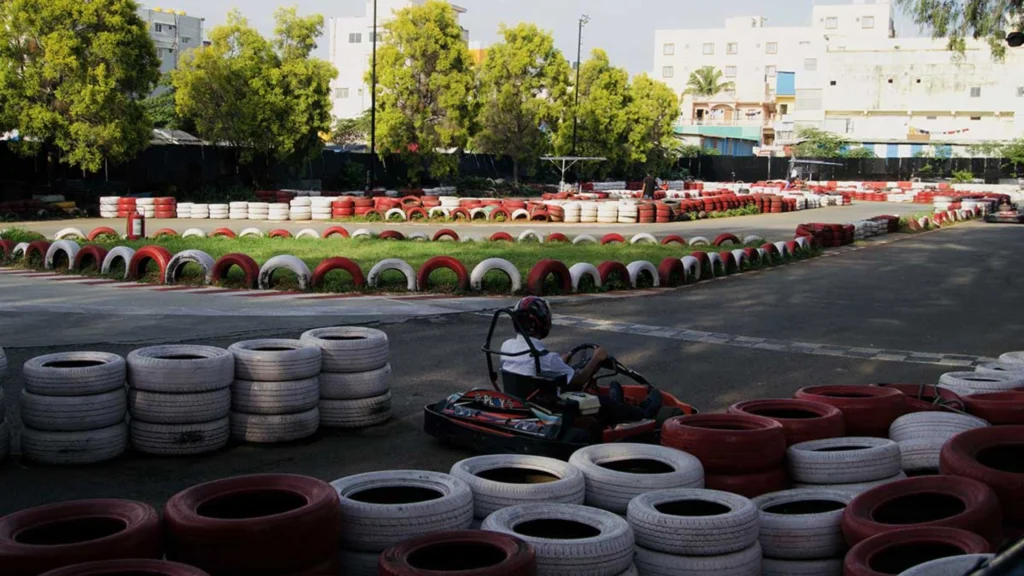 Play Arena Go Kart Race Track